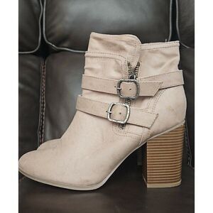 Carlos by Carlos Santana Nude/Tan Suede Ankle Boots with Silver Buckles